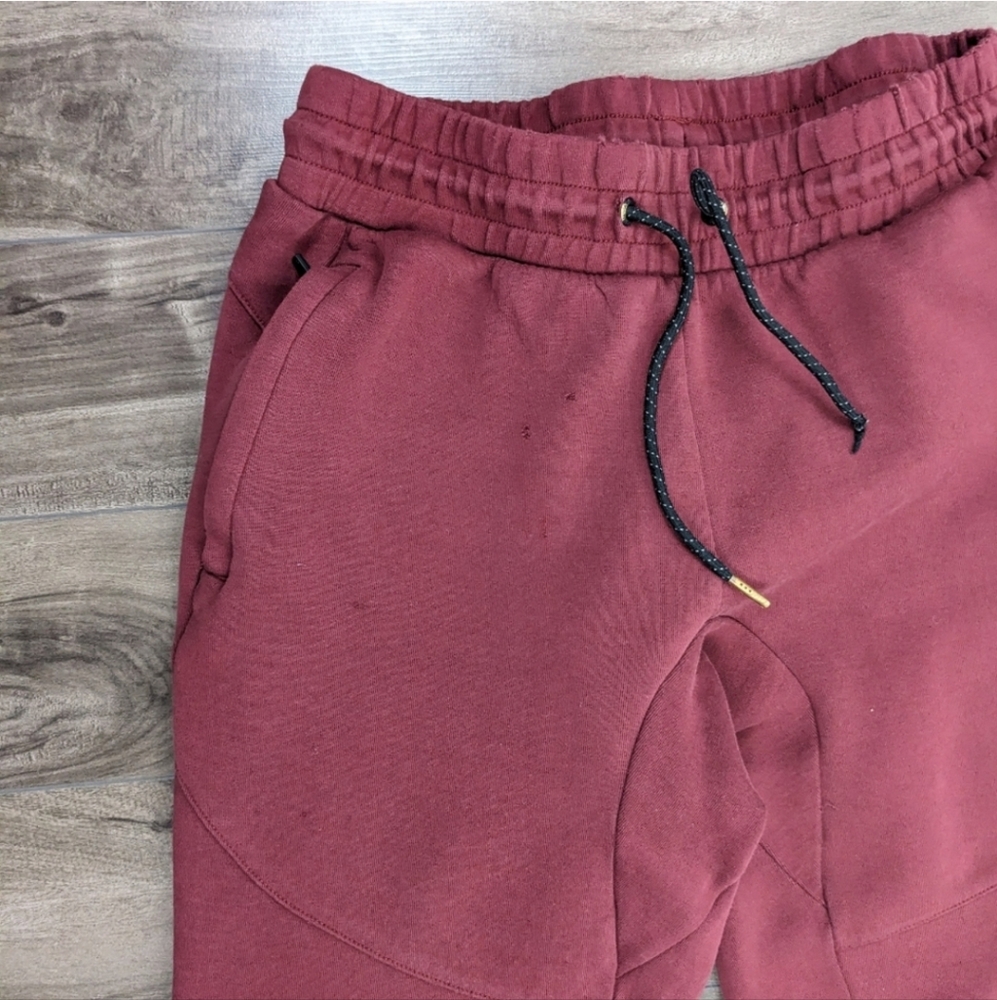 Alphalete Joggers